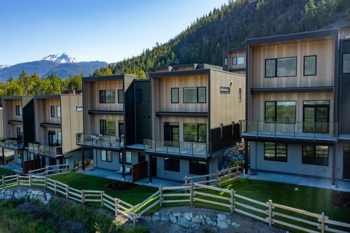 263033641-2b7bb4b8-cf41-48d9-8be2-e86ff7d5ccb1 at 39263 Stellar Drive, Brennan Center, Squamish