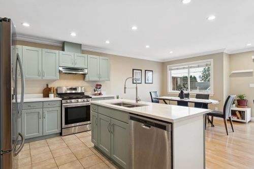 353-e-5th-street-lower-lonsdale-north-vancouver-11 at 353 E 5th Street, Lower Lonsdale, North Vancouver