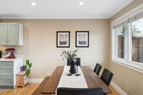 353-e-5th-street-lower-lonsdale-north-vancouver-12 at 353 E 5th Street, Lower Lonsdale, North Vancouver