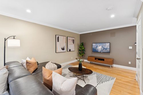 353-e-5th-street-lower-lonsdale-north-vancouver-14 at 353 E 5th Street, Lower Lonsdale, North Vancouver