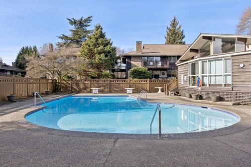 555-w-28th-street-upper-lonsdale-north-vancouver-06 at 214 - 555 W 28th Street, Upper Lonsdale, North Vancouver