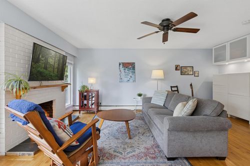 555-w-28th-street-upper-lonsdale-north-vancouver-13 at 214 - 555 W 28th Street, Upper Lonsdale, North Vancouver