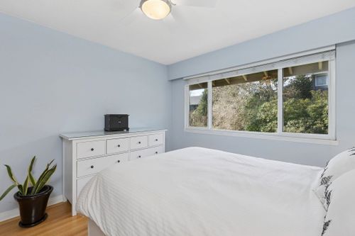 555-w-28th-street-upper-lonsdale-north-vancouver-18 at 214 - 555 W 28th Street, Upper Lonsdale, North Vancouver