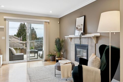 353-e-5th-street-lower-lonsdale-north-vancouver-13 at 353 E 5th Street, Lower Lonsdale, North Vancouver