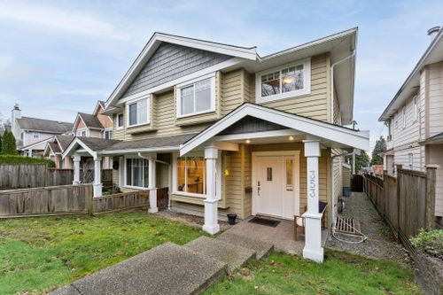 353-e-5th-street-lower-lonsdale-north-vancouver-37 at 353 E 5th Street, Lower Lonsdale, North Vancouver