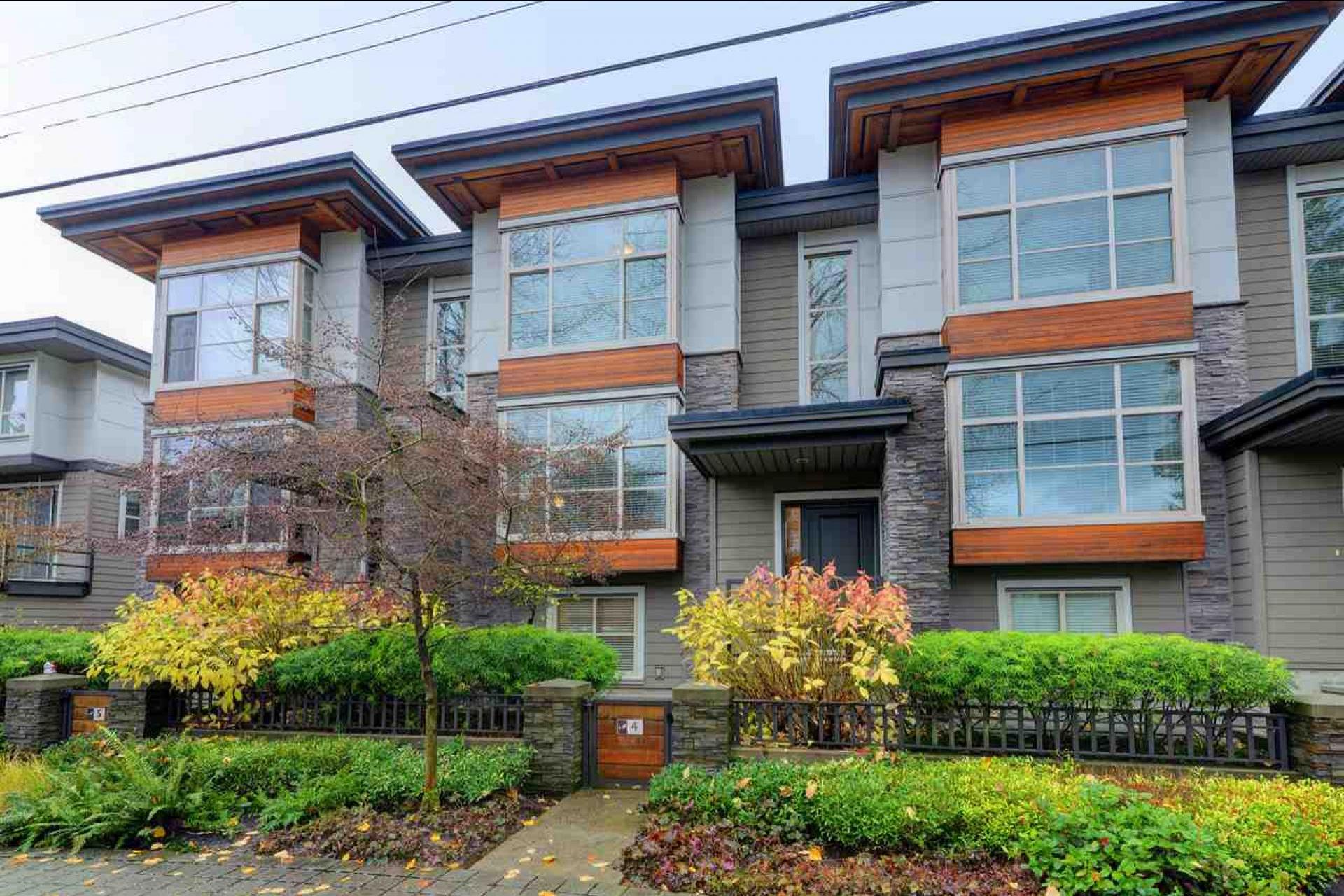 4 - 3025 Baird Road, Lynn Valley, North Vancouver 4 - 3025 Baird Road, Lynn Valley, North Vancouver