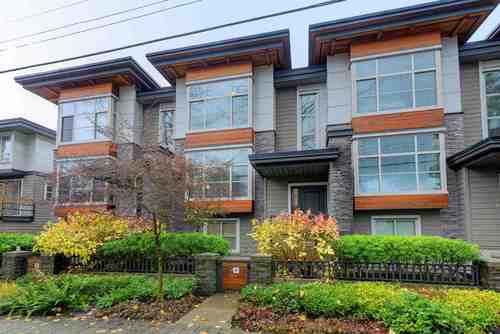 262347796 at 4 - 3025 Baird Road, Lynn Valley, North Vancouver