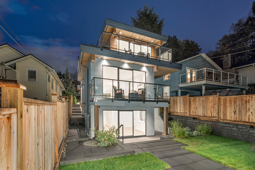 231-east-27th-street-360hometours-60s at 231 East 27 Street, Upper Lonsdale, North Vancouver