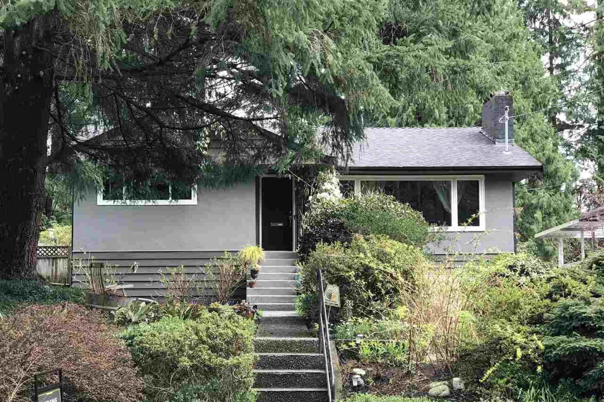 4560 Ramsay Road, Lynn Valley, North Vancouver 