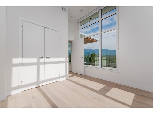262371166-10 at 504 - 1295 Conifer Street, Lynn Valley, North Vancouver