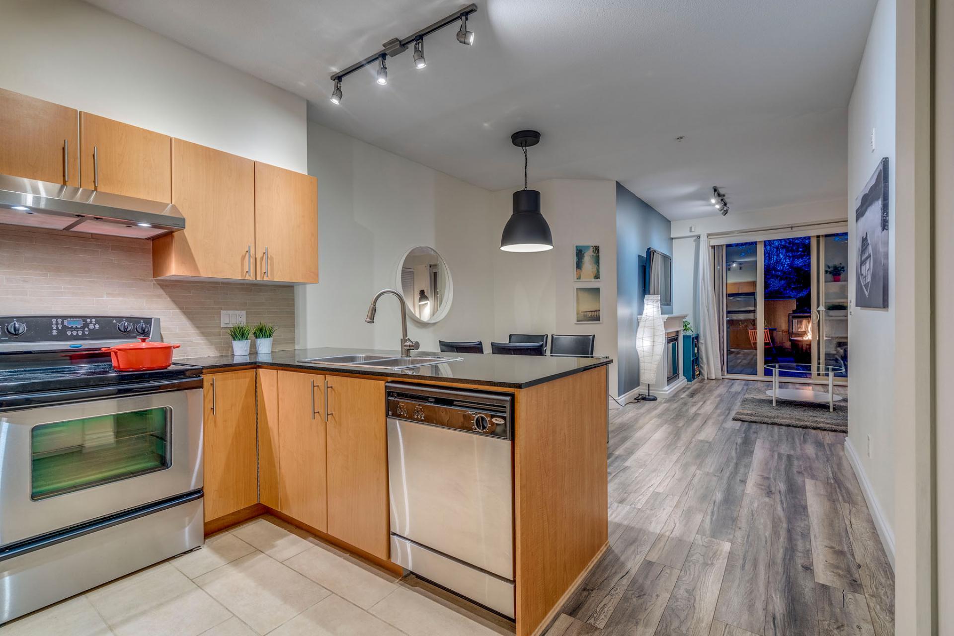104 - 1633 Mackay Avenue, Pemberton NV, North Vancouver 104 - 1633 Mackay Avenue, Pemberton NV, North Vancouver