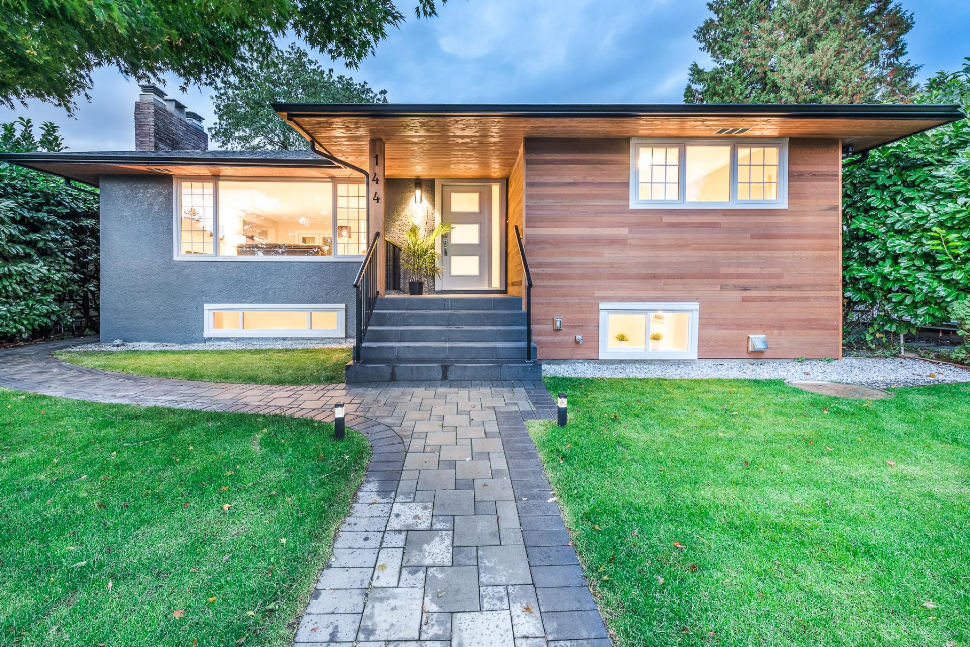144 E 26th Street, Upper Lonsdale, North Vancouver 144 E 26th Street, Upper Lonsdale, North Vancouver