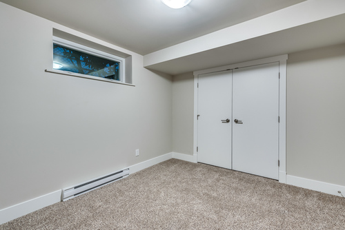 144-26th-street-east-north-vancouver-360hometours-40s at 144 E 26th Street, Upper Lonsdale, North Vancouver