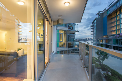 high-37 at 209 - 199 Victory Ship Way, Lower Lonsdale, North Vancouver high-37 at 209 - 199 Victory Ship Way, Lower Lonsdale, North Vancouver