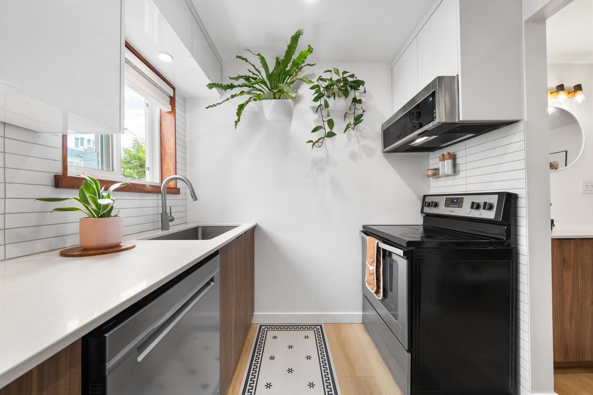 140 - 2390 Mcgill Street, Hastings, Vancouver East 
