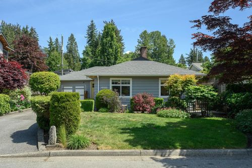 3248-beverley-crescent-edgemont-north-vancouver-03 at 3248 Beverley Crescent, Edgemont, North Vancouver