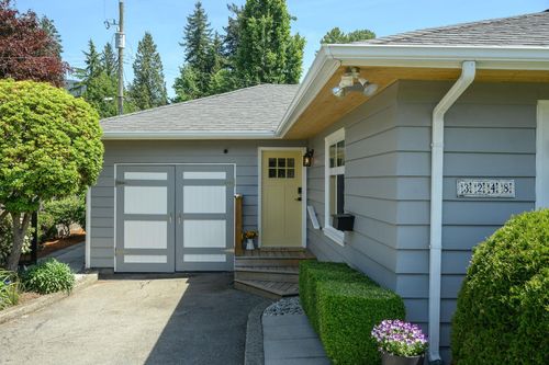 3248-beverley-crescent-edgemont-north-vancouver-04 at 3248 Beverley Crescent, Edgemont, North Vancouver