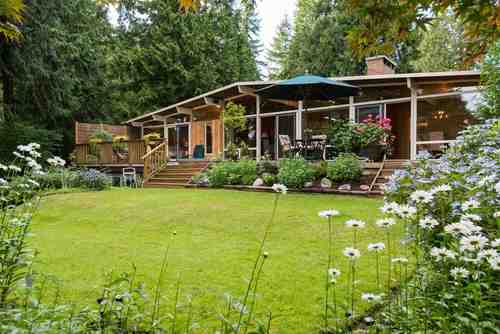 262291190-16 at 1191 Tall Tree Lane Lane, Canyon Heights NV, North Vancouver