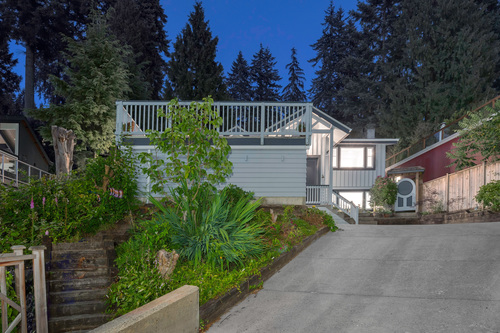 4054-norwood-avenue-360hometours-03 at 4054 Norwood Drive, Upper Delbrook, North Vancouver