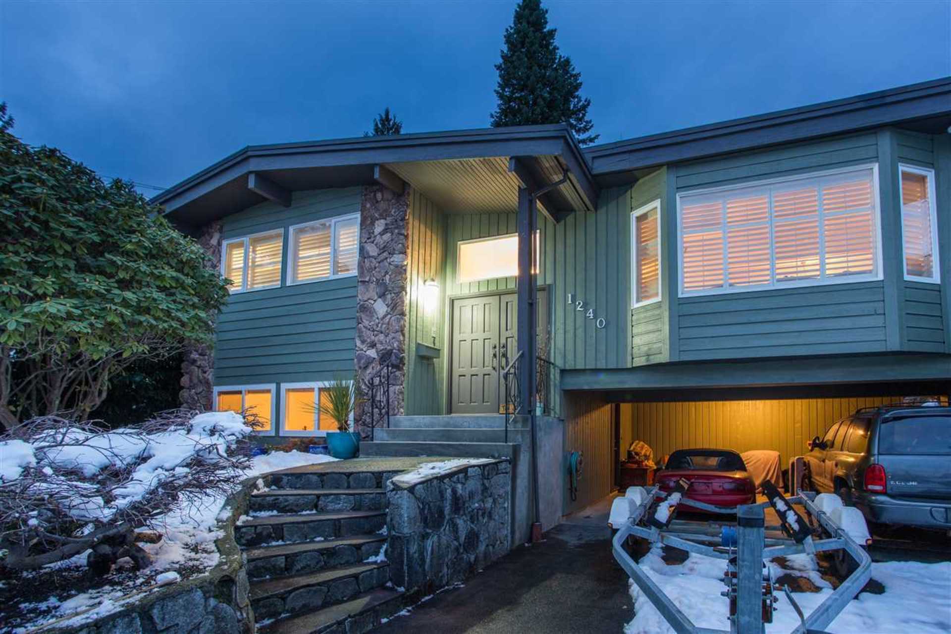 1240 Eldon Road, Edgemont, North Vancouver 