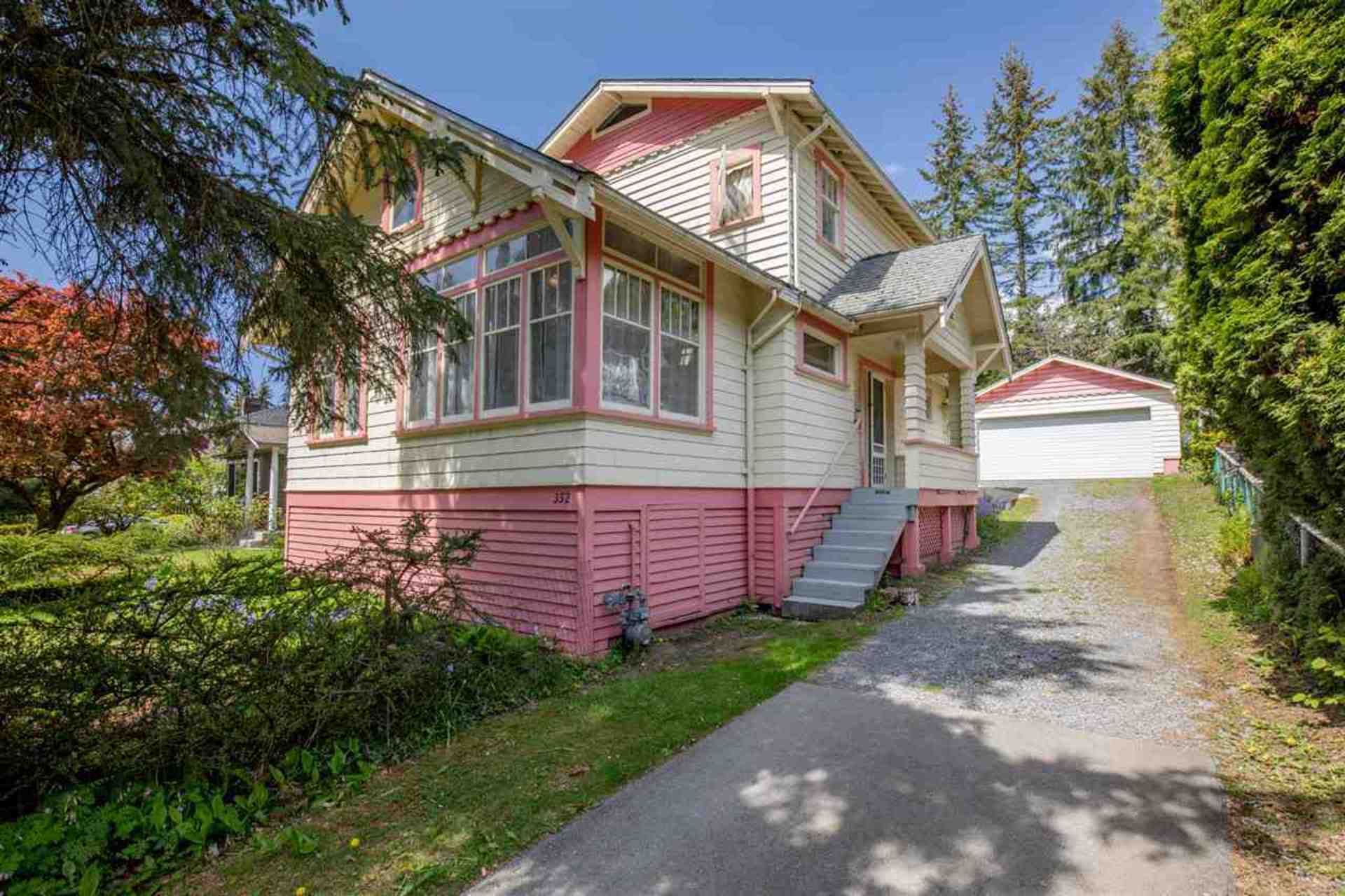 352 E 24th Street, Central Lonsdale, North Vancouver  by Mackenzie Olson Personal Real Estate Corporation 352 E 24th Street, Central Lonsdale, North Vancouver