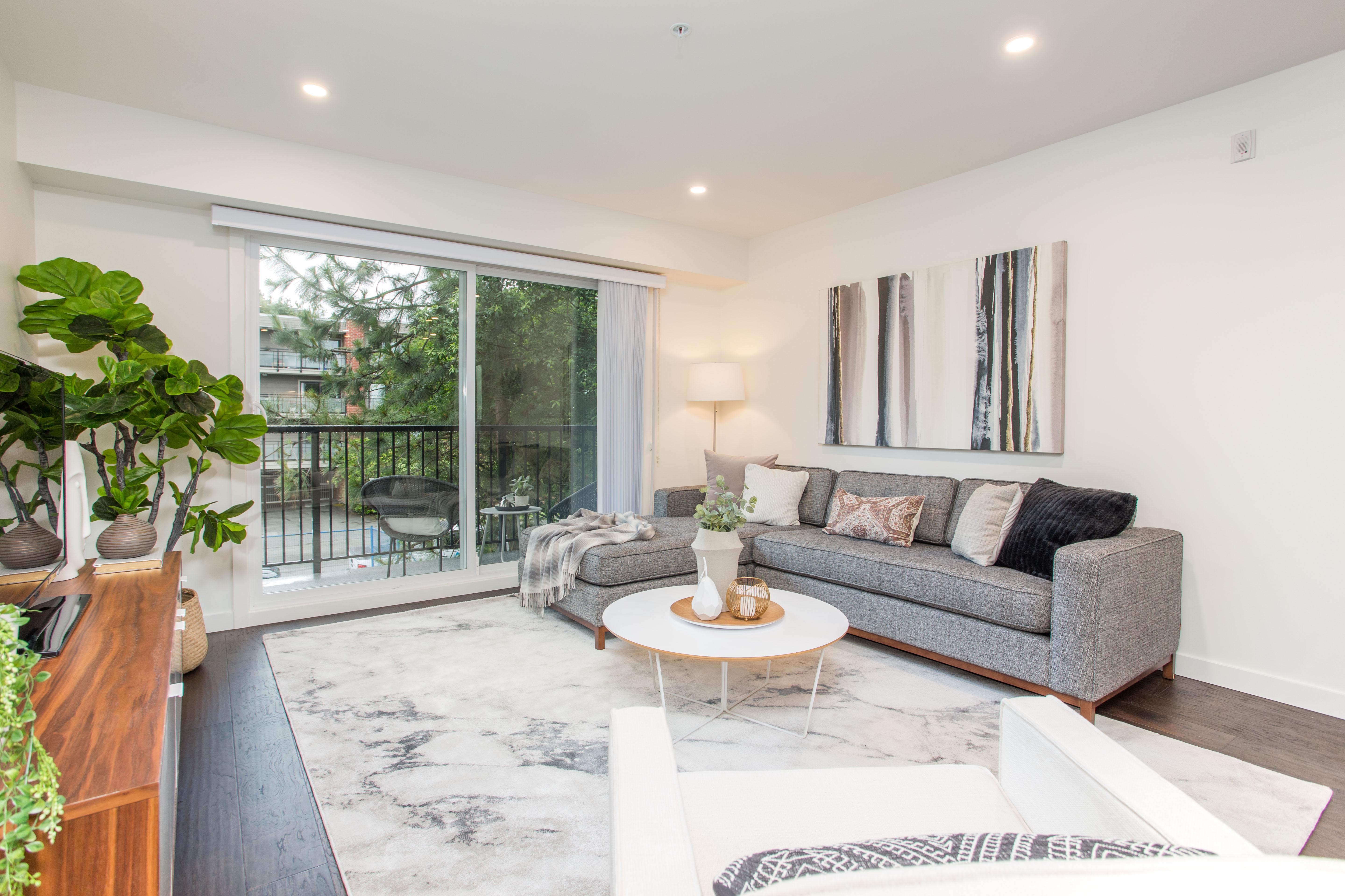 302 - 357 E 2nd Street, Lower Lonsdale, North Vancouver 302 - 357 E 2nd Street, Lower Lonsdale, North Vancouver