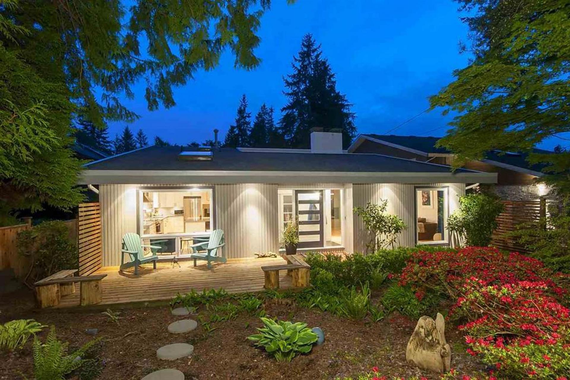 1221 West 23rd Street, Pemberton Heights, North Vancouver 1221 West 23rd Street, Pemberton Heights, North Vancouver