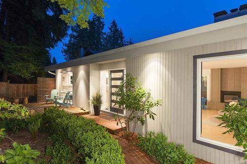 262190360-2 at 1221 West 23rd Street, Pemberton Heights, North Vancouver