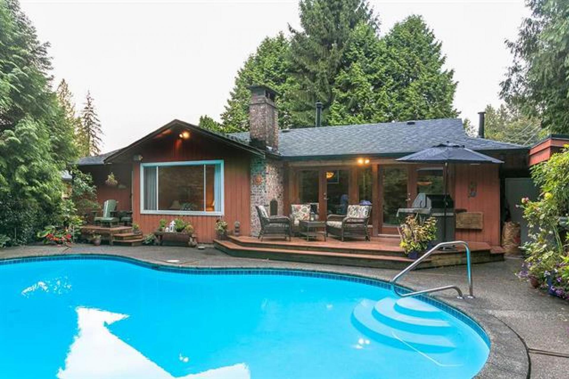 3352 Baird Road, Lynn Valley, North Vancouver 