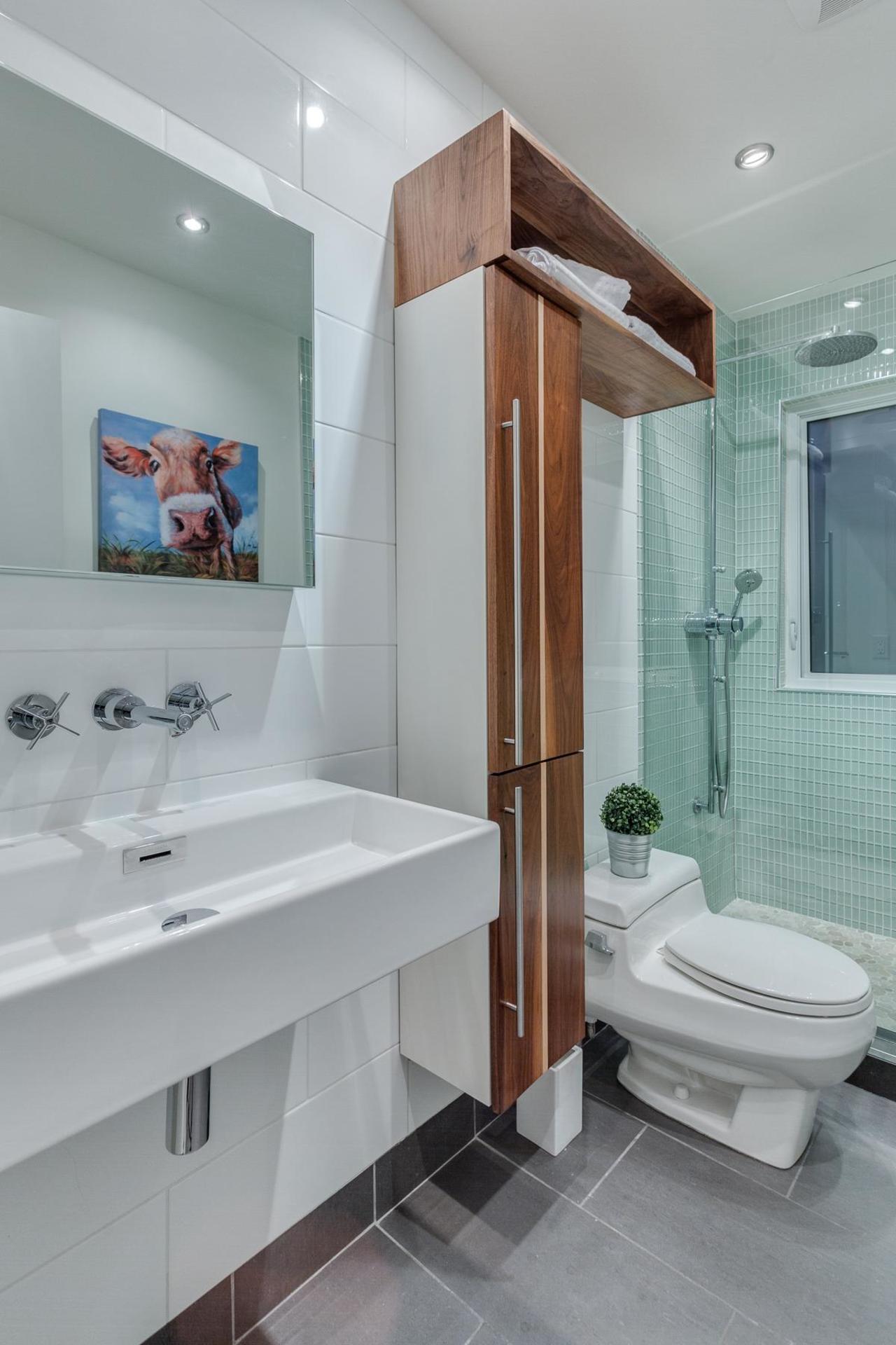 15-darney-bay-360hometours-31s at 15 Darney Bay, Barber Street, Port Moody