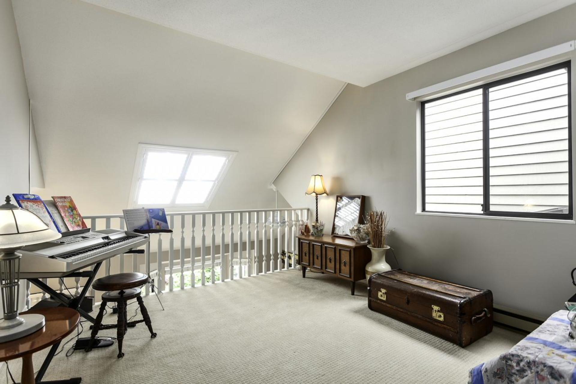 07 at 5719 Owl Court, Grouse Woods, North Vancouver