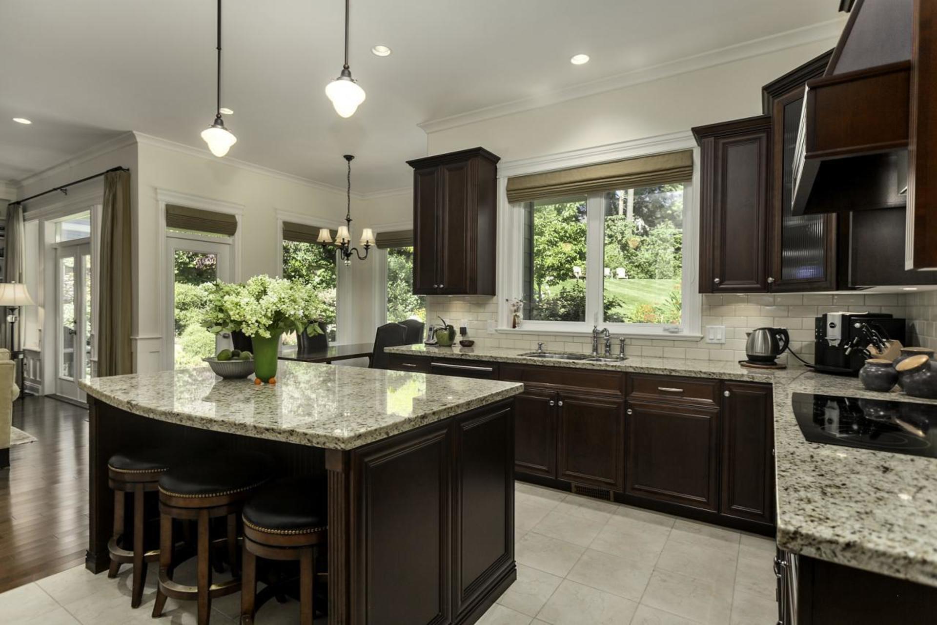 32 at 1033 Ravenswood Drive, Anmore, Port Moody