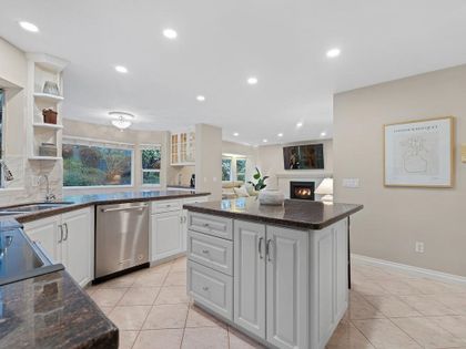 112-parkside-drive-heritage-mountain-port-moody-14 at 112 Parkside Drive, Heritage Mountain, Port Moody