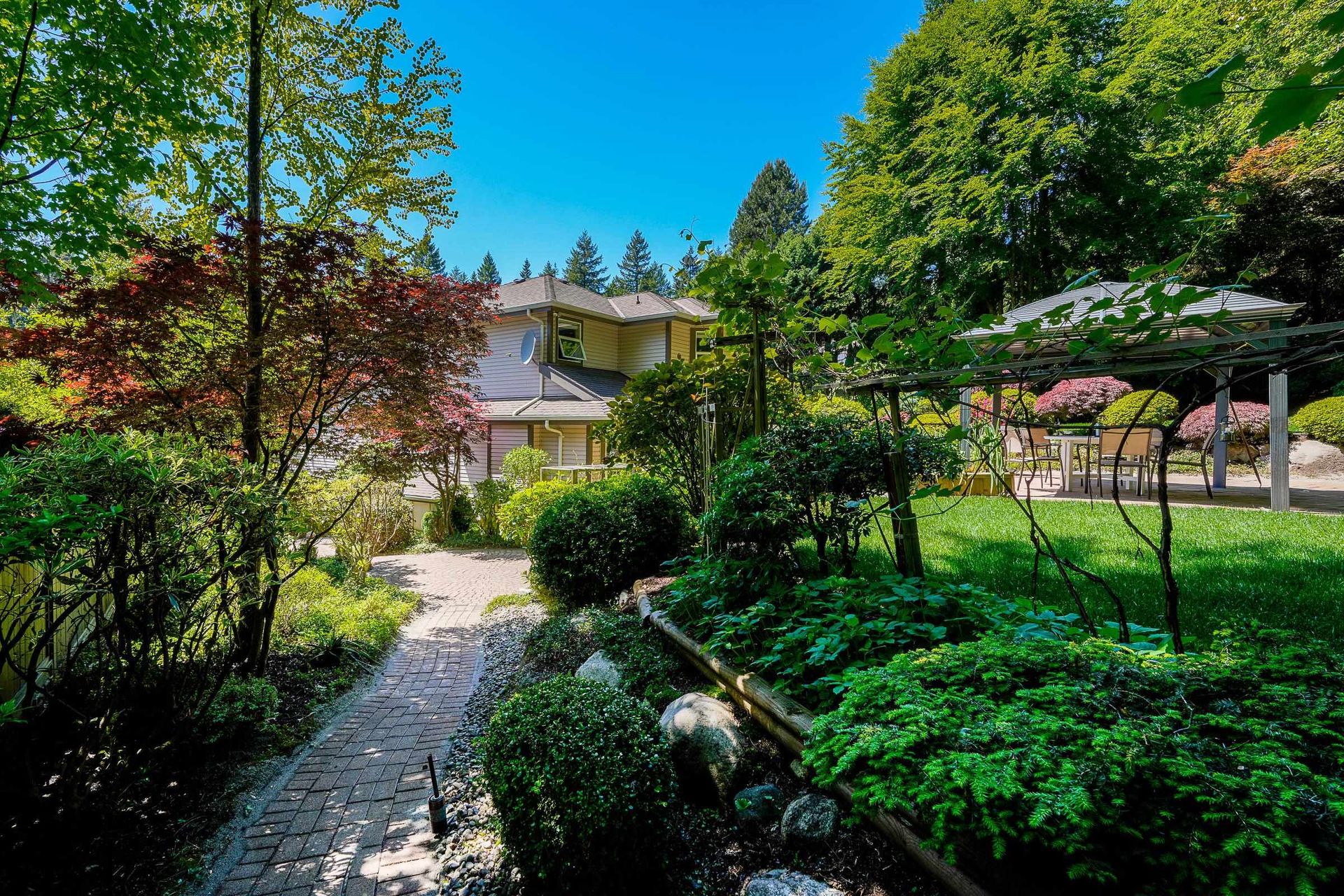 112-parkside-drive-heritage-mountain-port-moody-04 at 112 Parkside Drive, Heritage Mountain, Port Moody