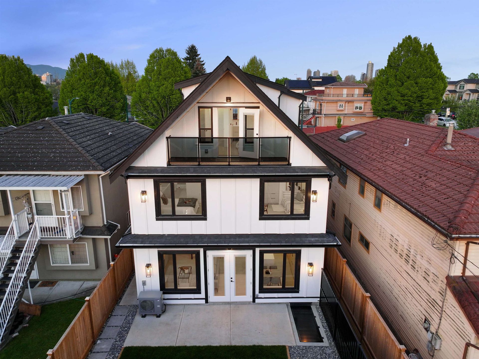 at 2 - 1259 Renfrew Street, Renfrew VE, Vancouver East  at 2 - 1259 Renfrew Street, Renfrew VE, Vancouver East
