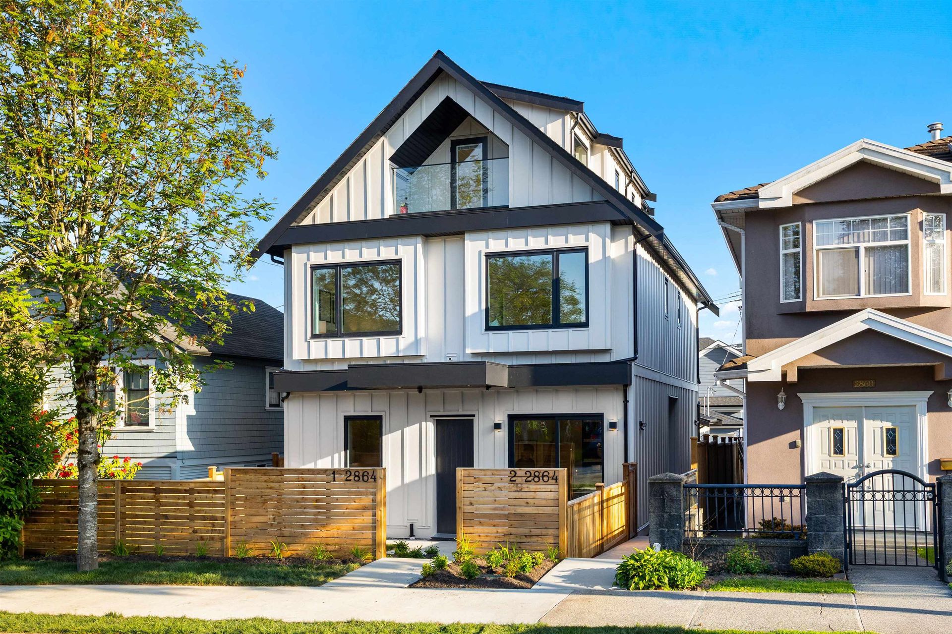 1 - 2864 E Georgia Street, Renfrew VE, Vancouver East photo number 0