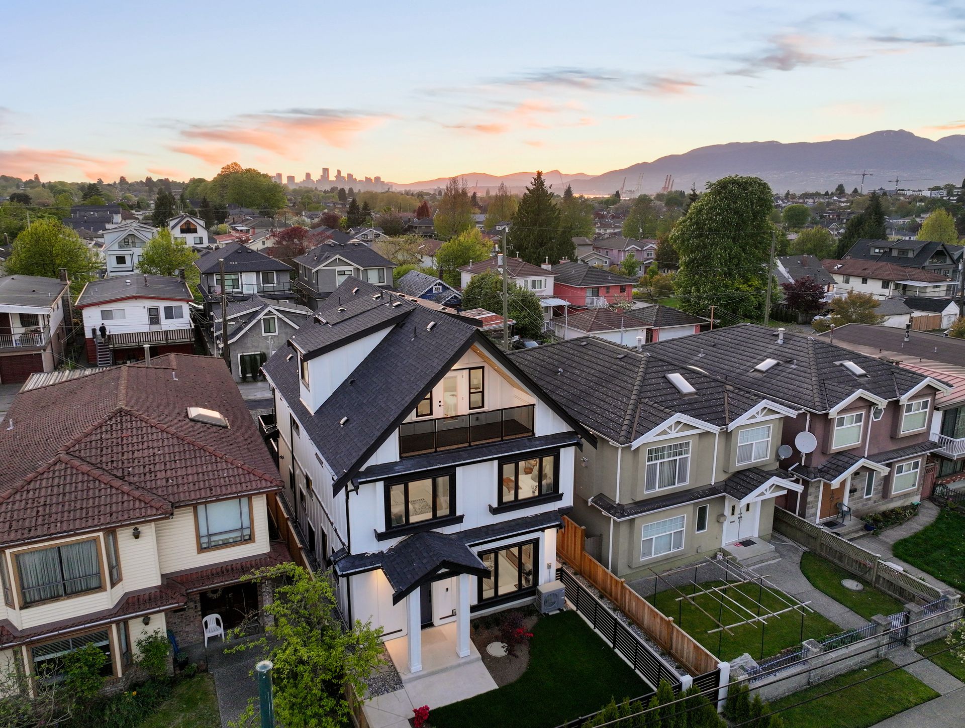 at 1 - 1259 Renfrew Street, Renfrew VE, Vancouver East  at 1 - 1259 Renfrew Street, Renfrew VE, Vancouver East