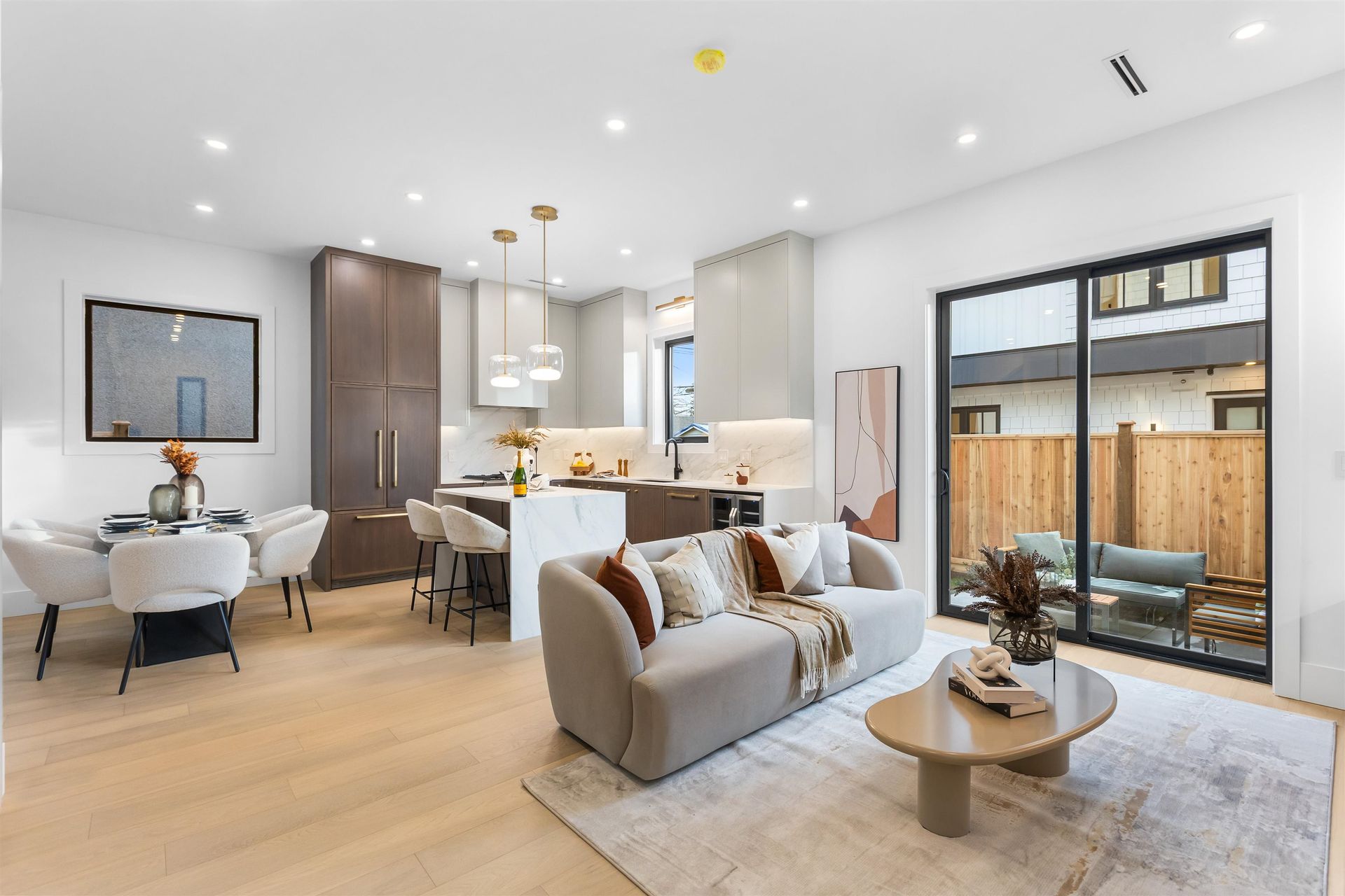 2 - 546 E 46th Avenue, Fraser VE, Vancouver East photo number 0