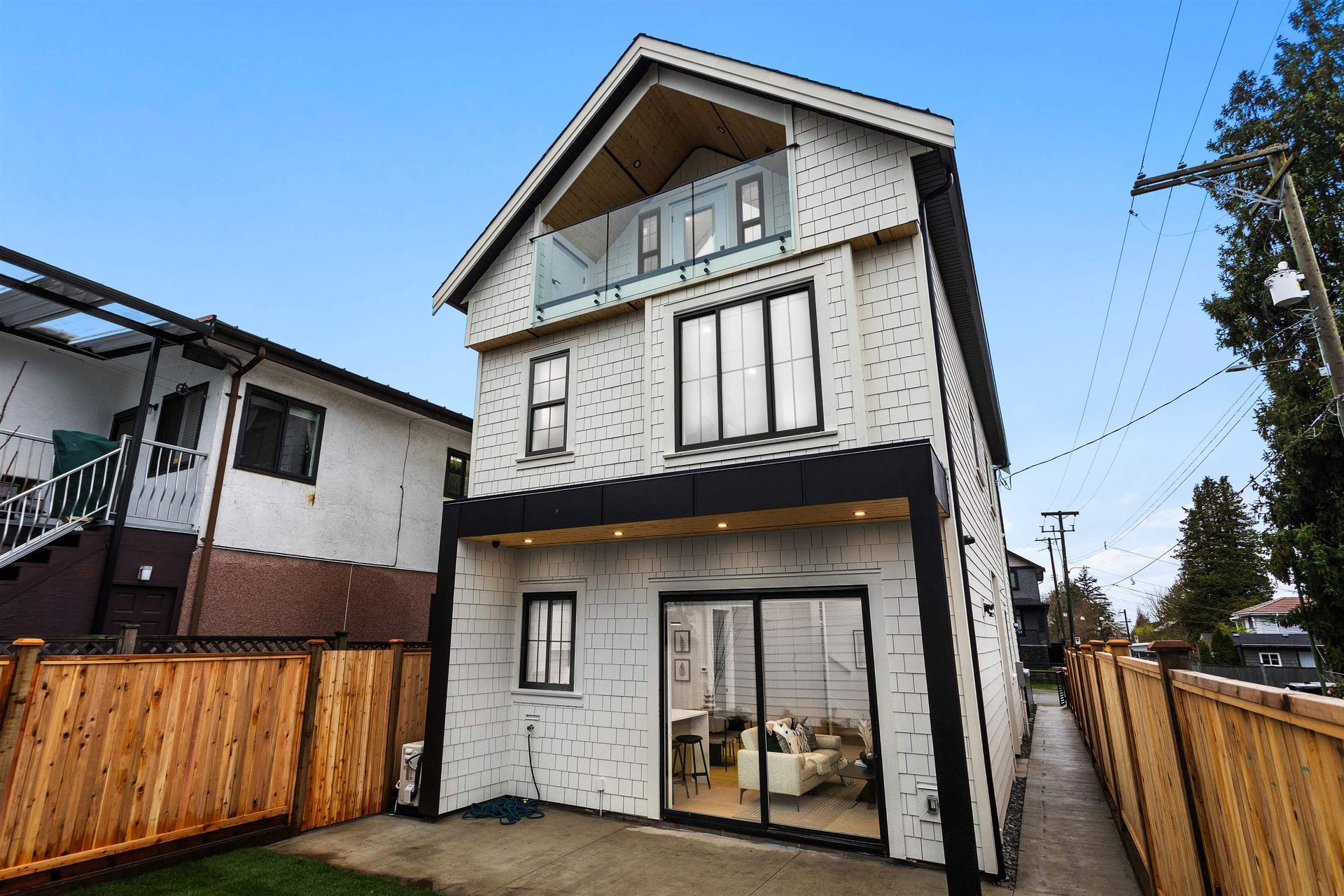 2 - 5306 Culloden Street, Knight, Vancouver East photo number 0