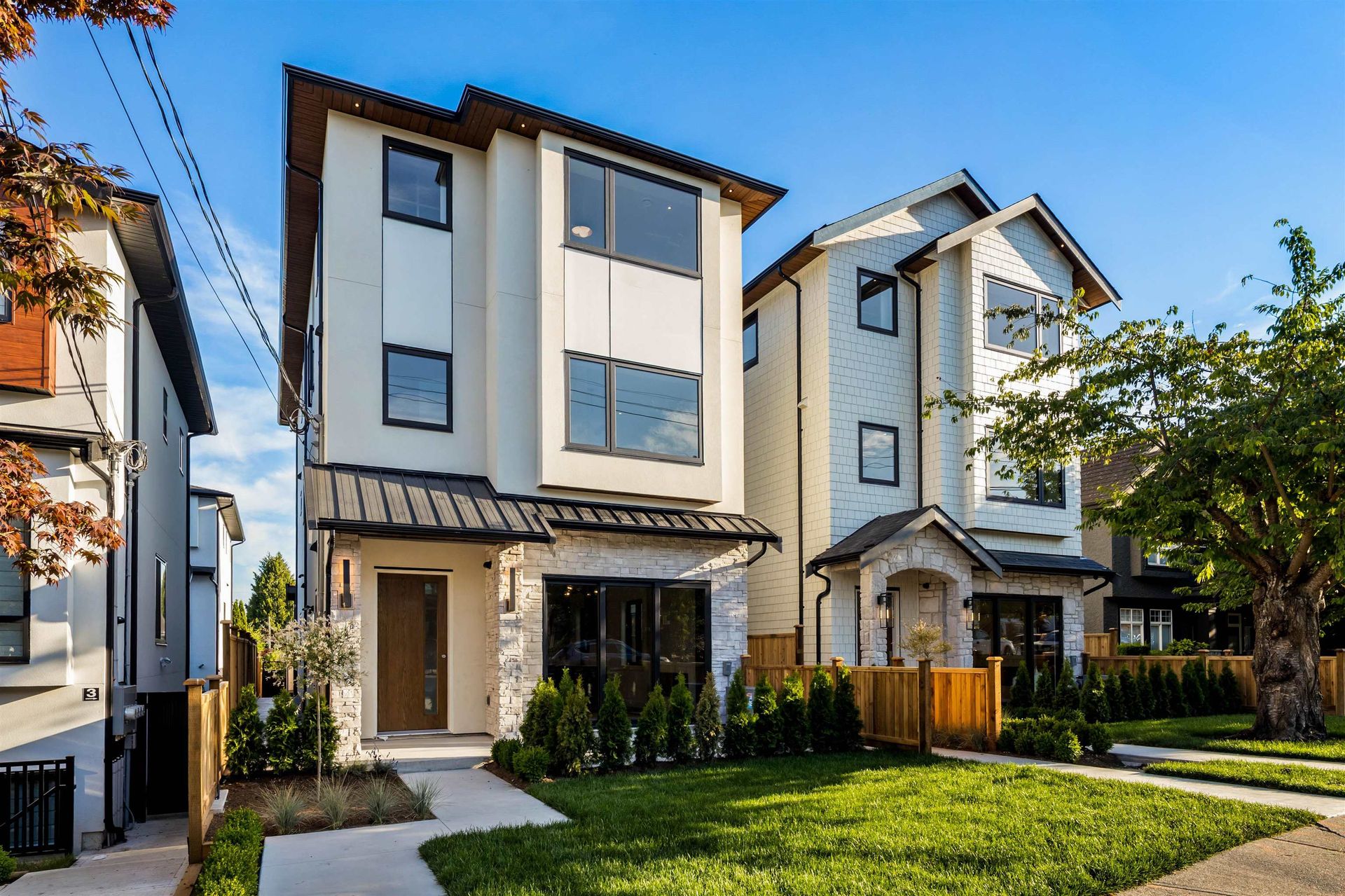 1 - 6682 Napier Street, Sperling-Duthie, Burnaby North photo number 0