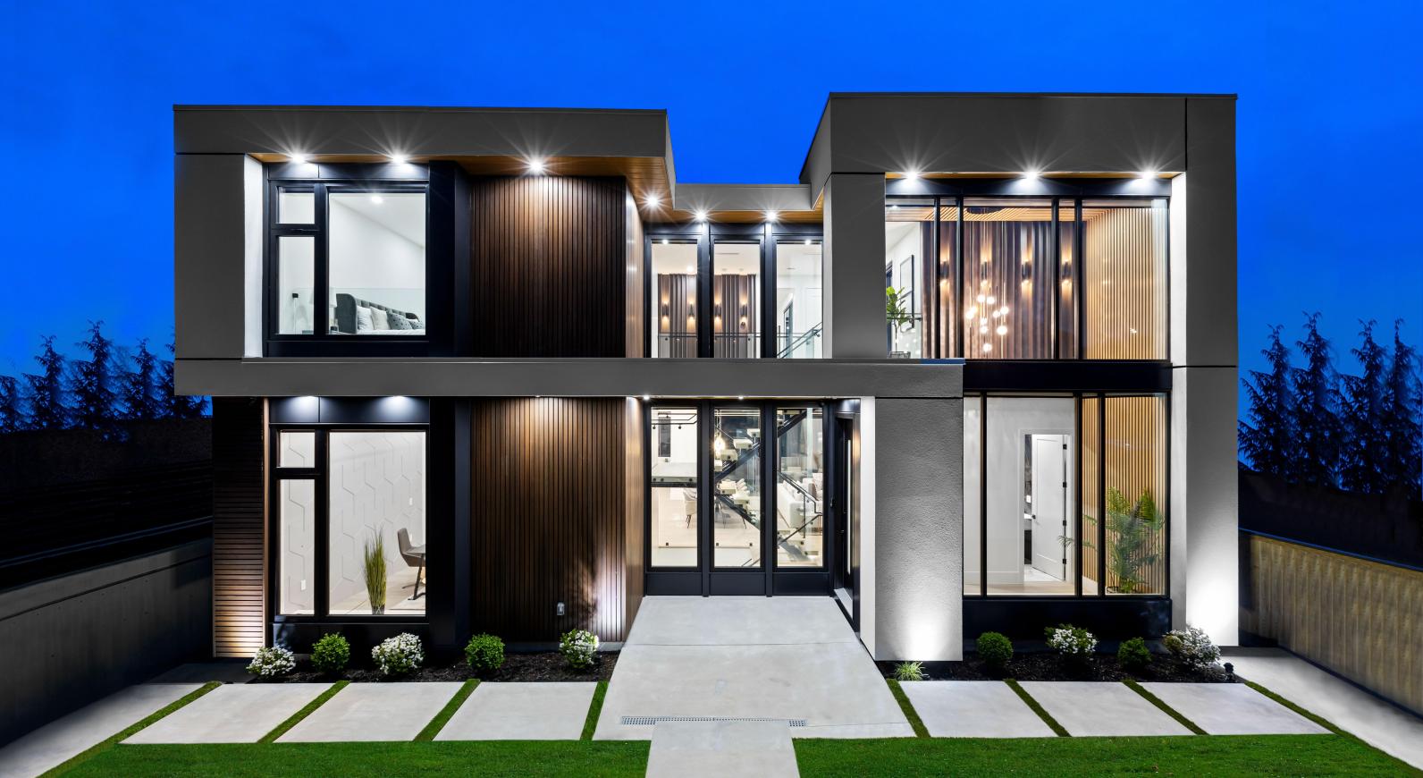 THE JEWEL OF CAPITOL HILL