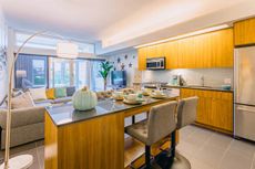 262549770-3 at 33 Pender Street, Downtown VW, Vancouver West