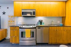 262549770-4 at 33 Pender Street, Downtown VW, Vancouver West