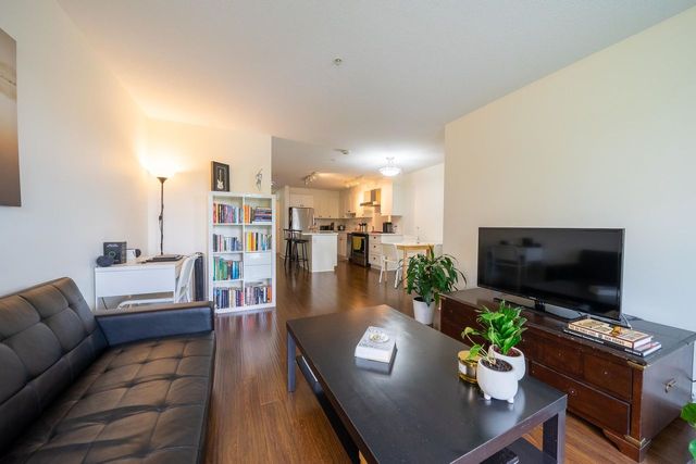 500-royal-avenue-downtown-nw-new-westminster-06 at 215 - 500 Royal Avenue, Downtown NW, New Westminster