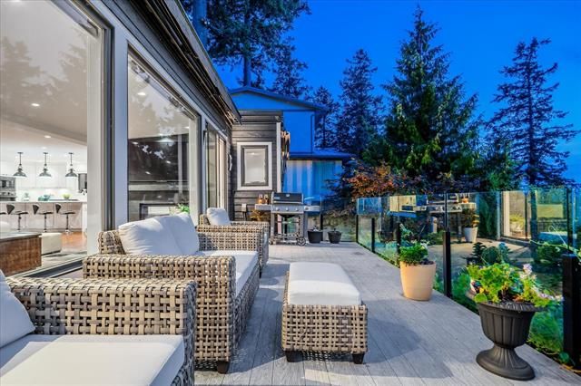 52-tsaw-beach-rd-upper-deck at 52 Tsawwassen Beach Road, English Bluff, Tsawwassen