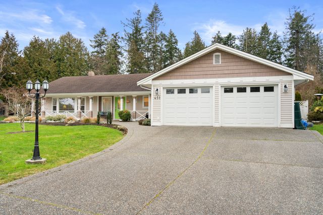 451-milsom-wynd-delta-01 at 451 Milsom Wynd, Pebble Hill, Tsawwassen