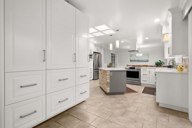 451-milsom-wynd-delta-09 at 451 Milsom Wynd, Pebble Hill, Tsawwassen