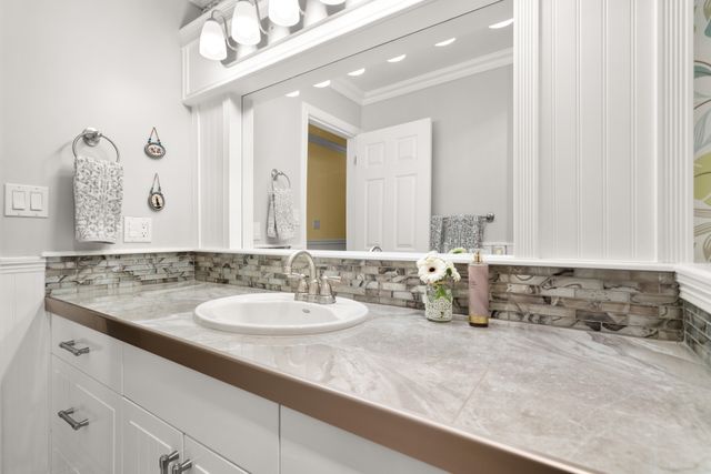 451-milsom-wynd-delta-30 at 451 Milsom Wynd, Pebble Hill, Tsawwassen