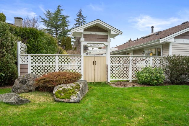 451-milsom-wynd-delta-34 at 451 Milsom Wynd, Pebble Hill, Tsawwassen