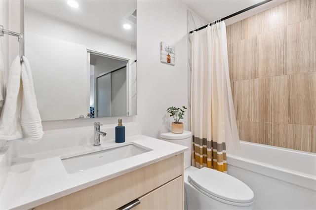 116-1892-starling-dr-bath at 116 - 1892 Starling Drive, Tsawwassen North, Tsawwassen